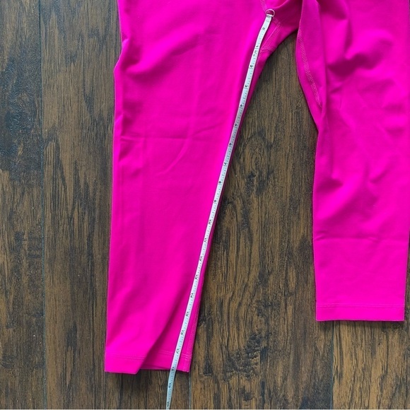 Zumba Capri Leggings - Picture 6 of 7